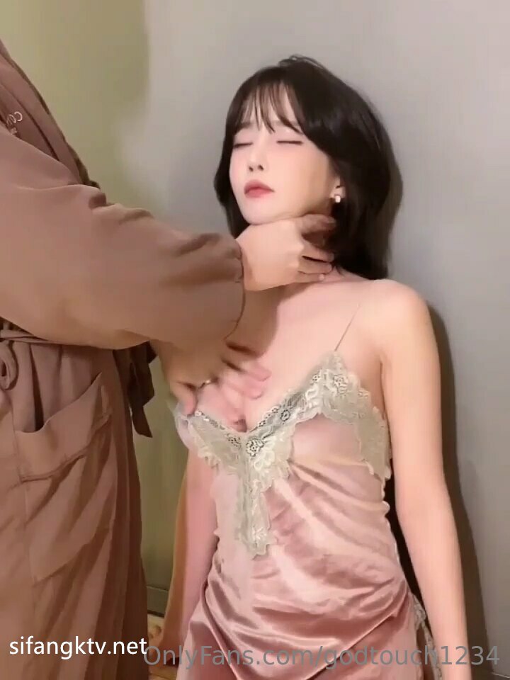 MMUS-070-C 小悪魔挑発美少女
